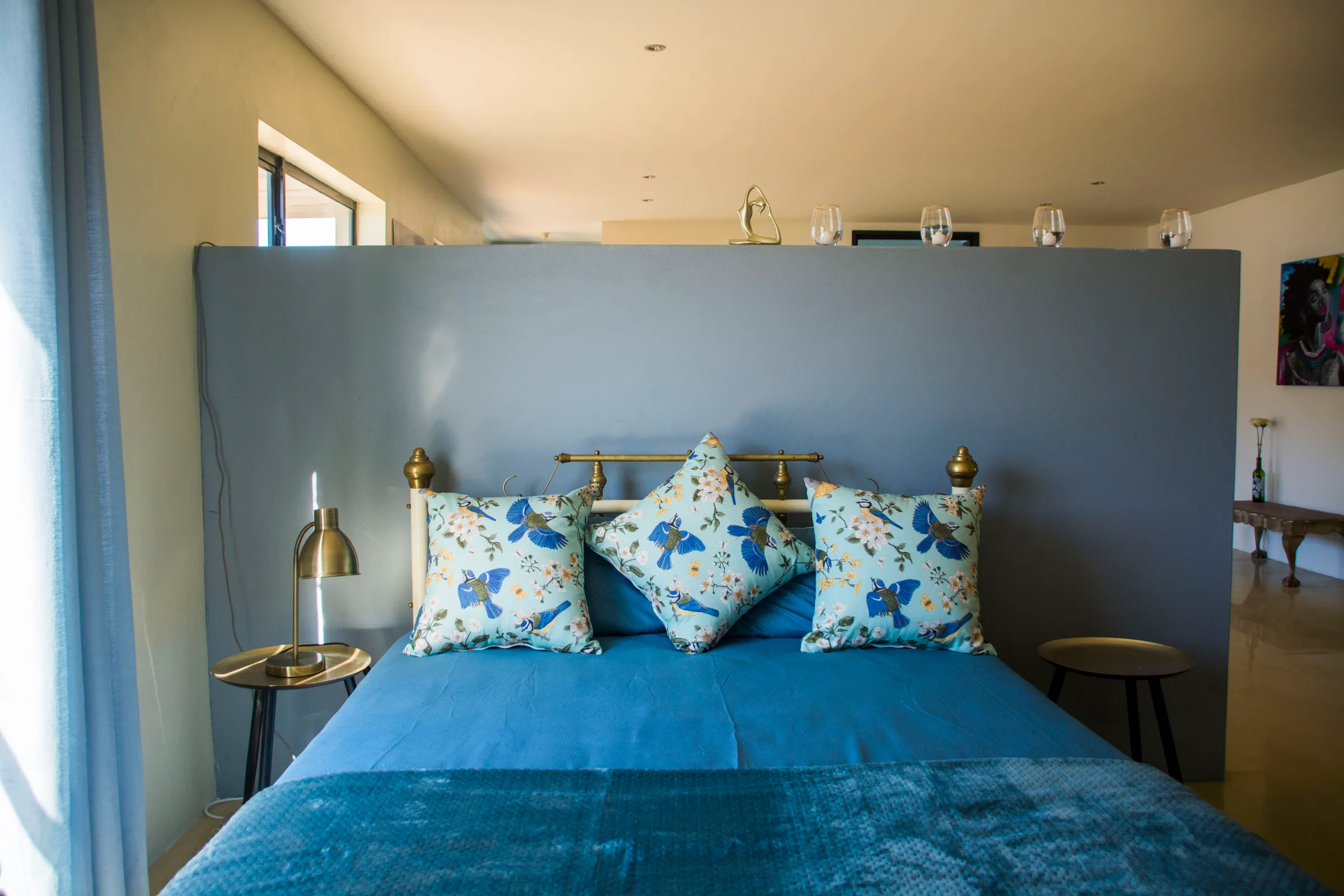 Madiba — living area