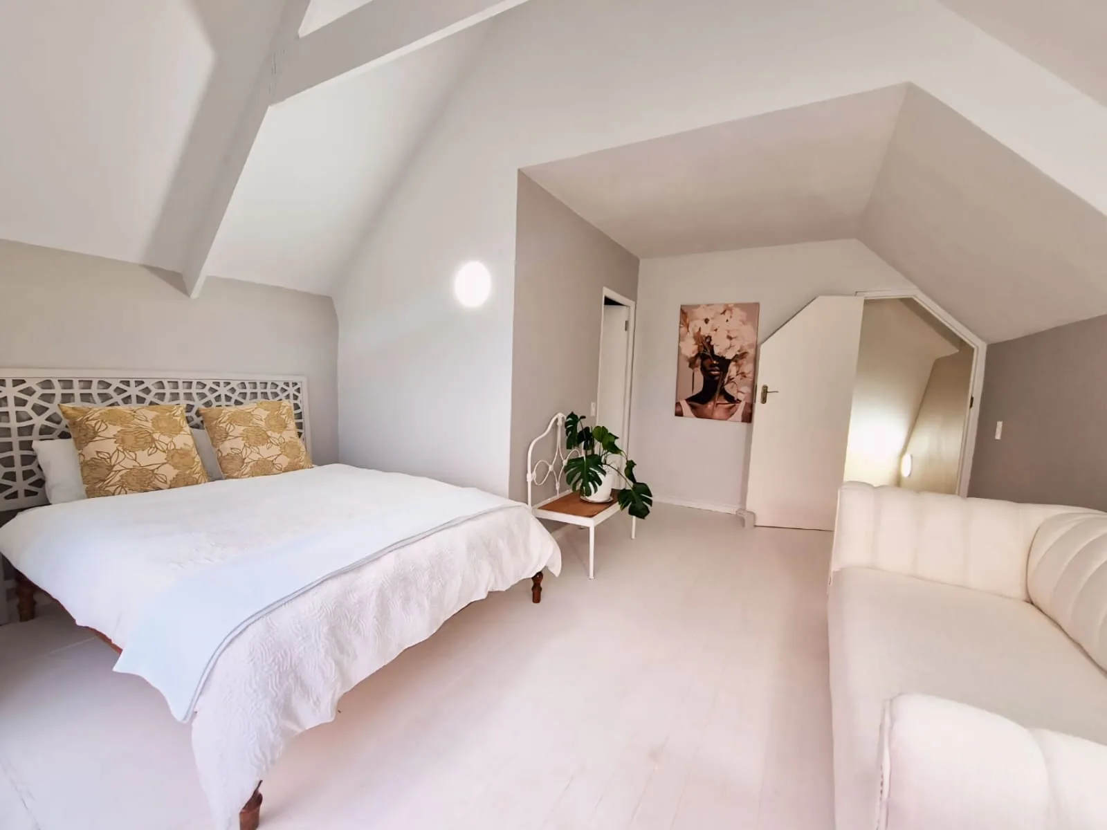 Upstairs Apartment